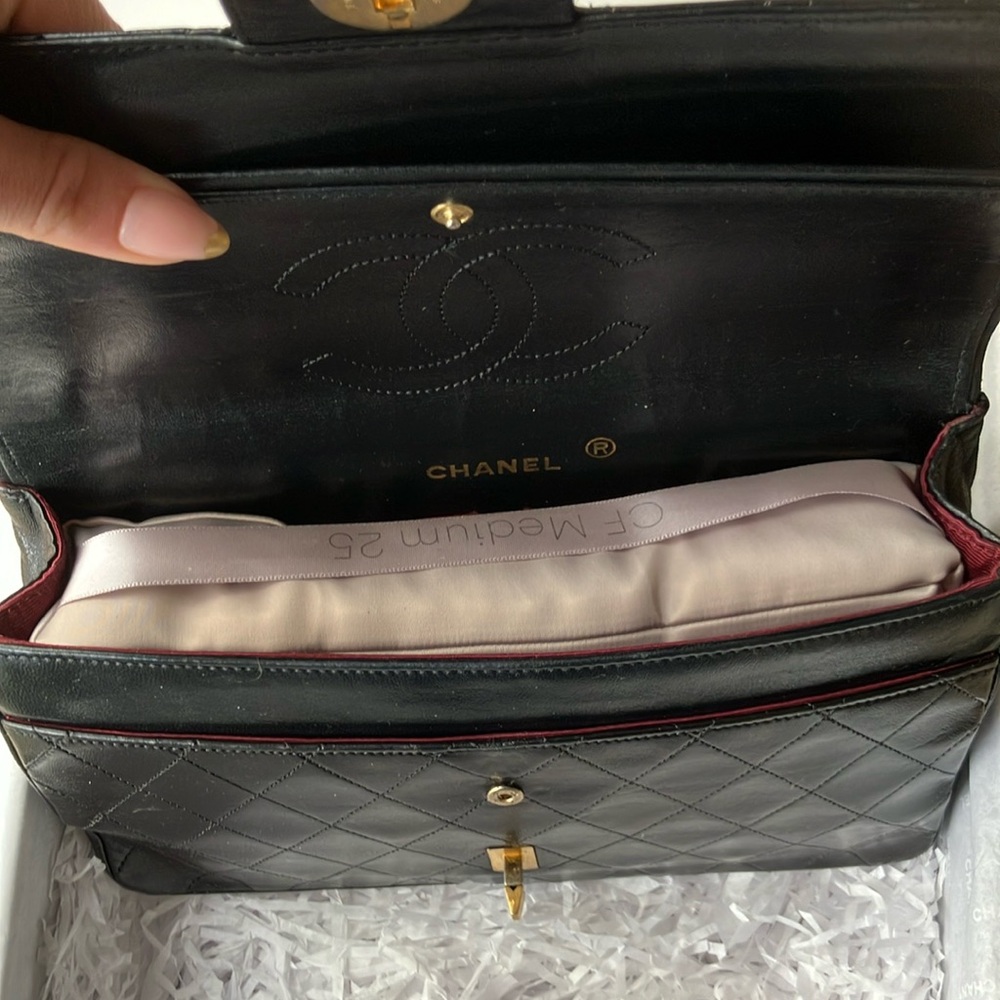 Authentic Vintage Chanel Black Classic Double Flap 25 - Picture 12 of 15